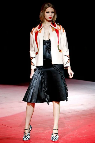 Look 35